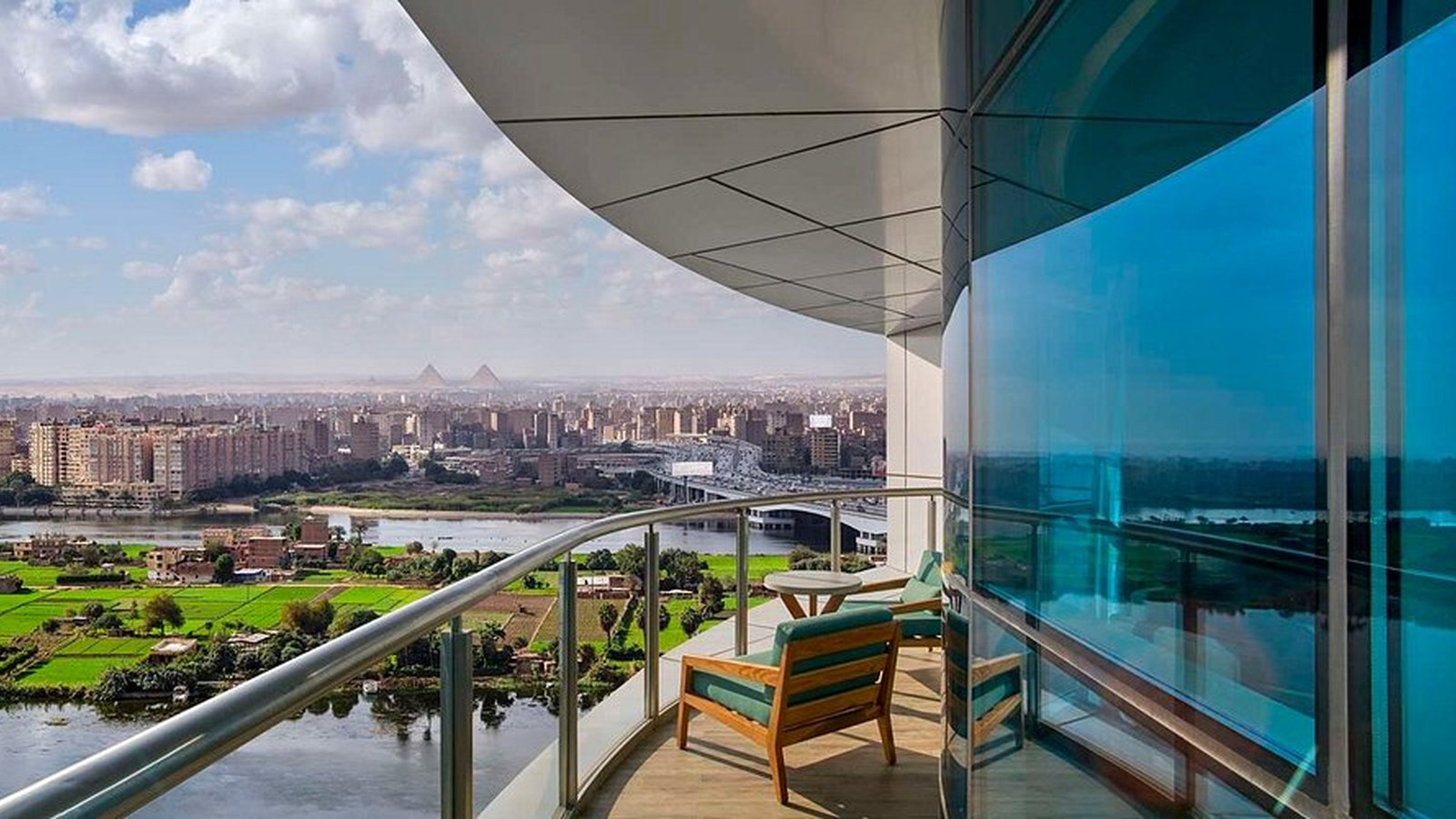 Hilton Cairo Nile Maadi
