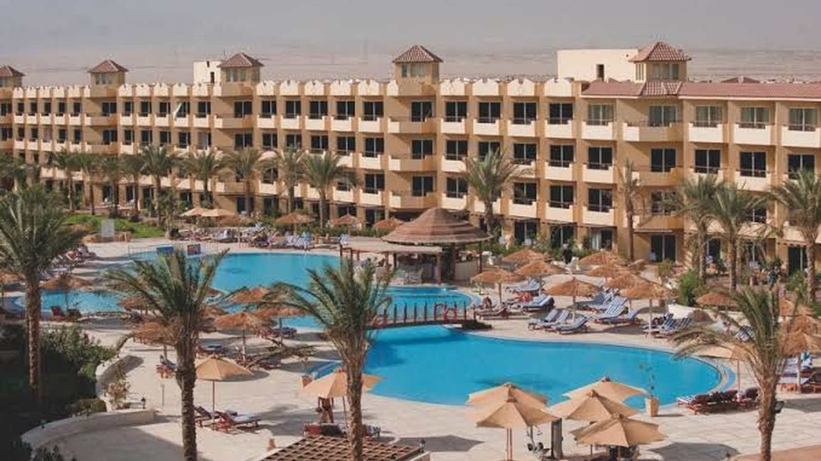Amwaj Beach Hotel