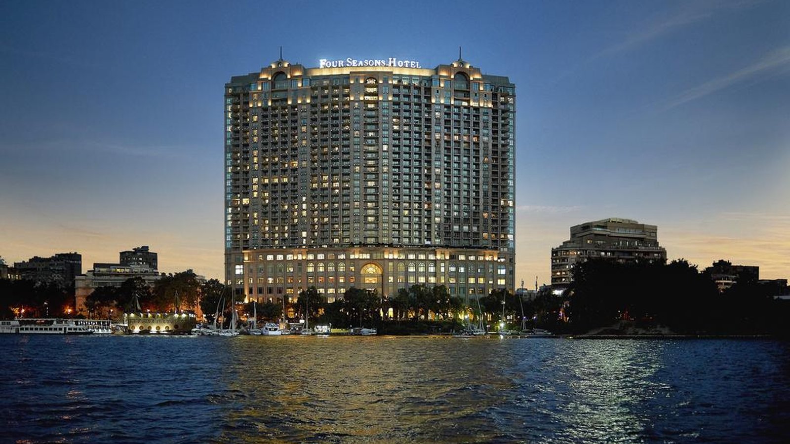 Four Seasons Cairo at Nile Plaza