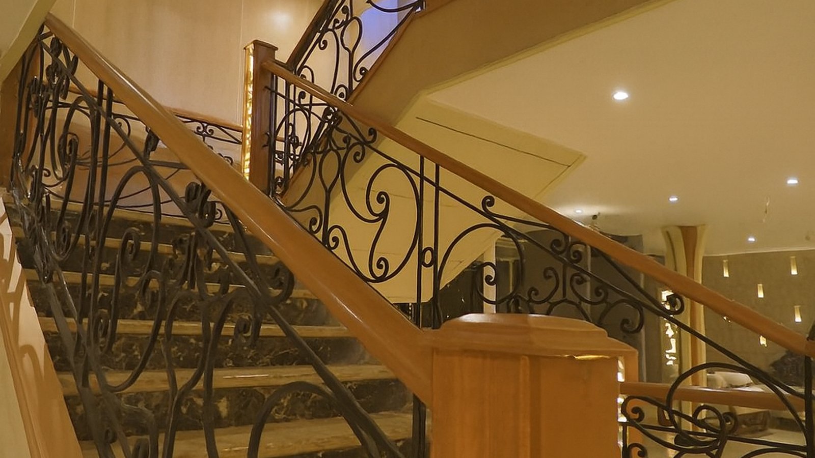 MS Upscale Deluxe Cruise